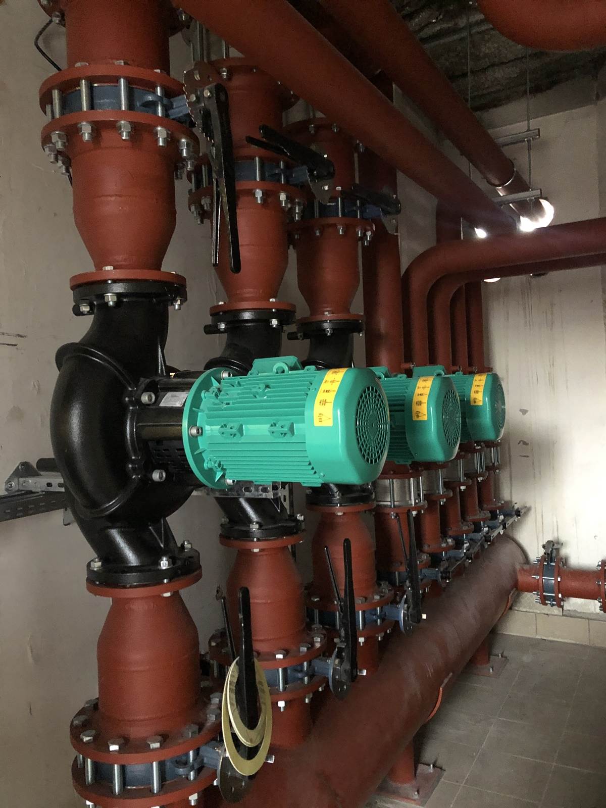 Skála Metró Irodaház és Áruház